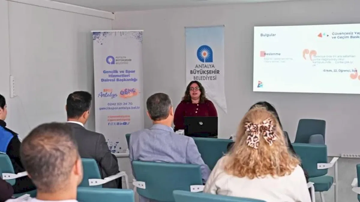 Antalya'da Yerel Gençlik Forumu sonuçları temsilcilerle paylaşıldı