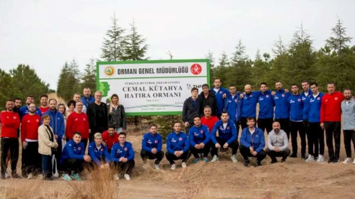Cemal Kütahya Hatıra ormanı için fidanlar dikildi