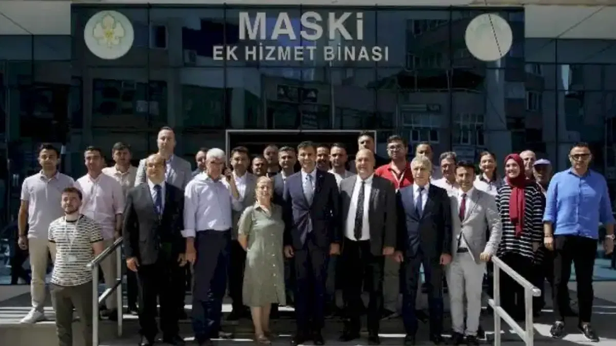 Başkan Zeyrek, mesai arkadaşlarının bayramını kutladı