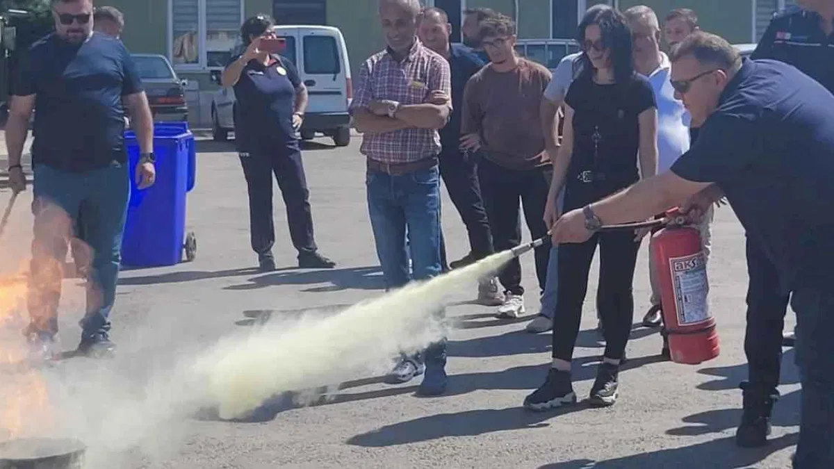 Gölcük Belediyesi personeline yangın eğitimi