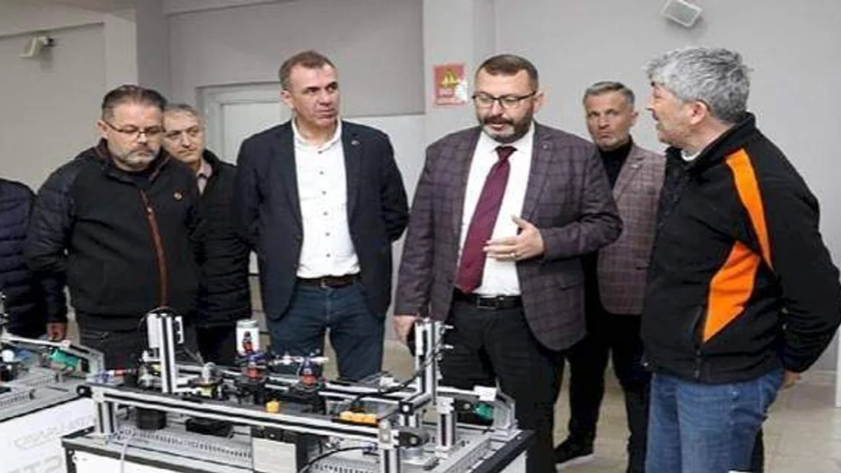 Büyükşehir'den meslek lisesi öğrencilere destek