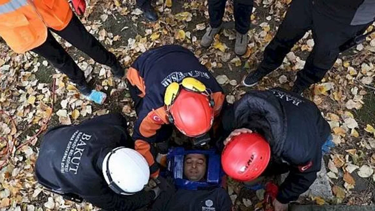 Bakırköy Belediyesi Afete Hazırlık Günü'nde Tatbikat Gerçekleştirdi