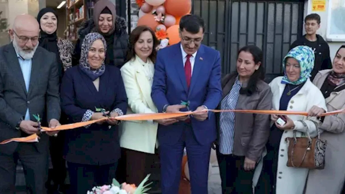 Kütahya'da sanat ve bilim atölyesi açıldı