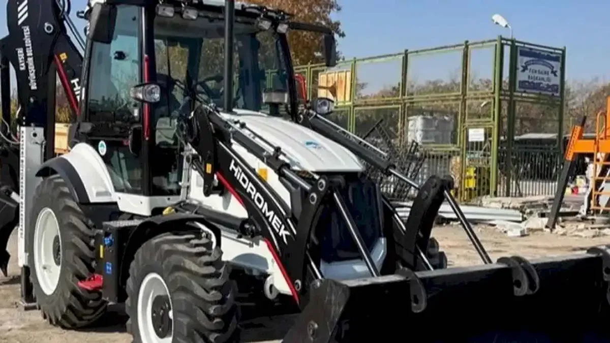 Kayseri Büyükşehir'den 500 milyonluk yeni iş makineleri