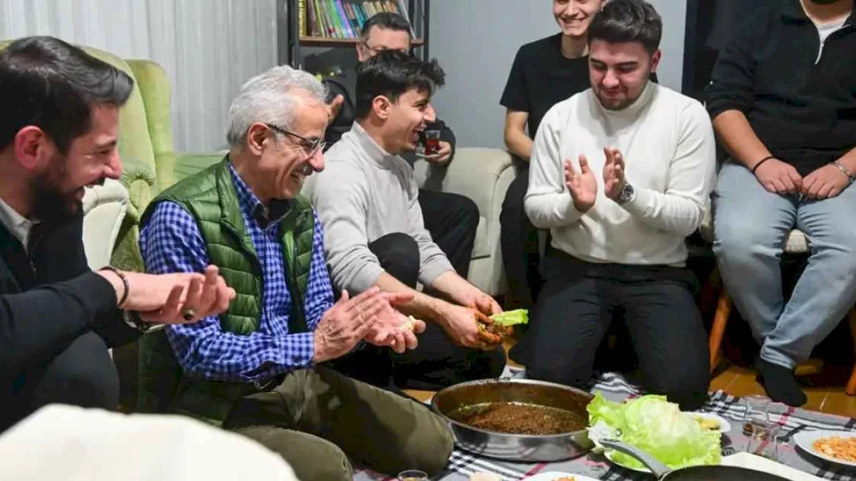 Bakan Uraloğlu Trabzon'da üniversitelilere konuk oldu