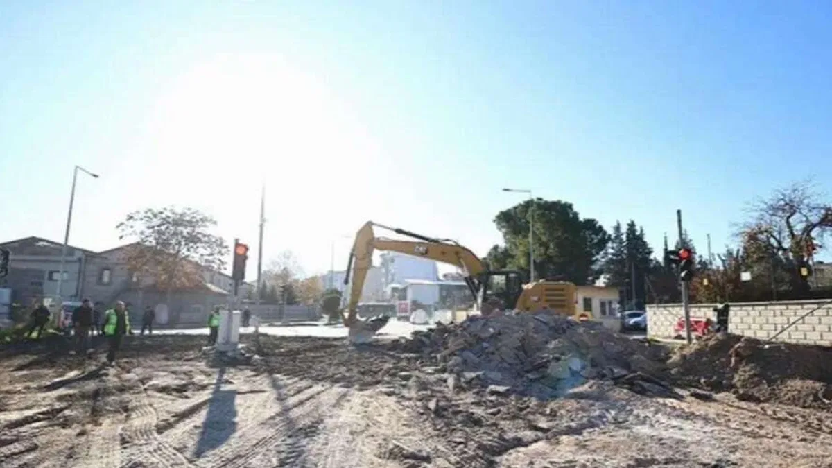Denizli’de Çal Caddesi baştan aşağı yenileniyor