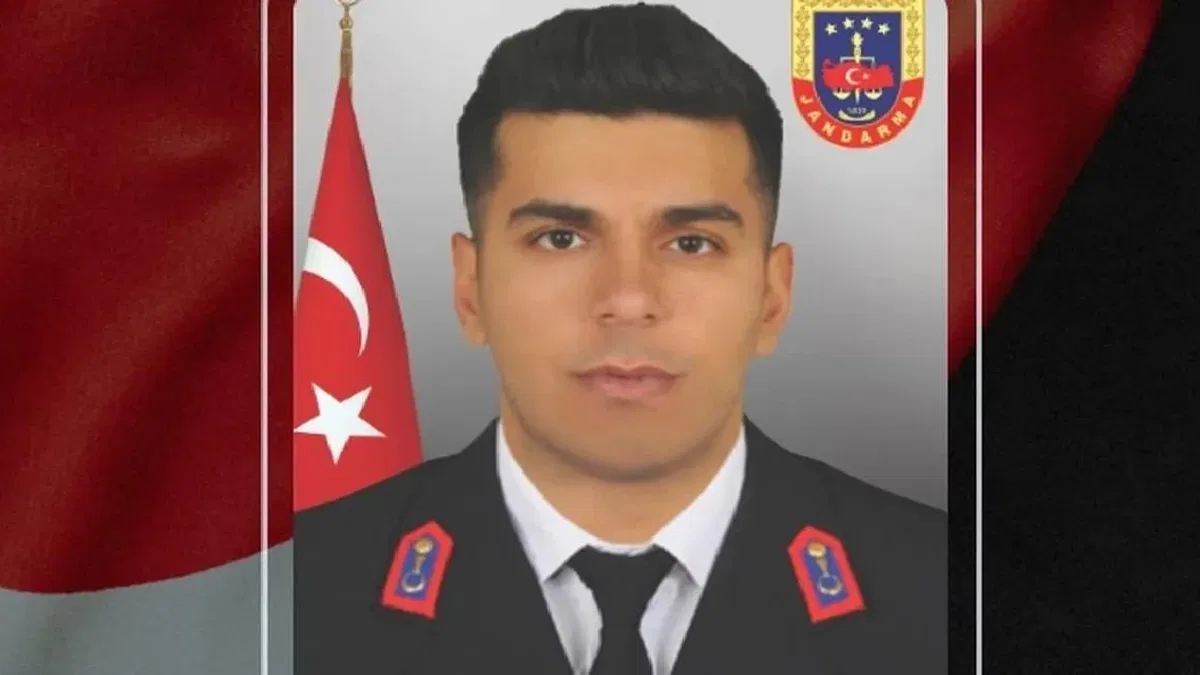 Bakan Çiftçi'den şehit Jandarma Uzman Çavuş için taziye