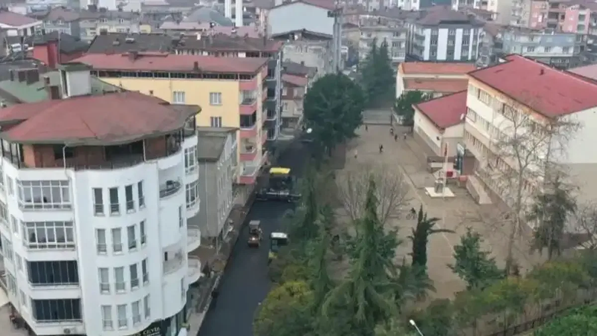 Ordu Ünye’de eğitime giden yollar asfaltla buluştu