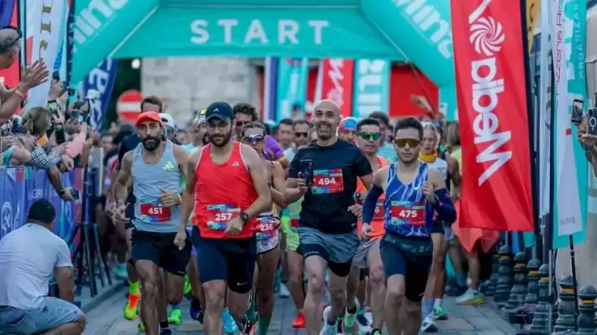 Bodrum Yarı Maratonu 8. kez nefes kesti! 24 ülkeden 2 bin 150 sporcu koştu