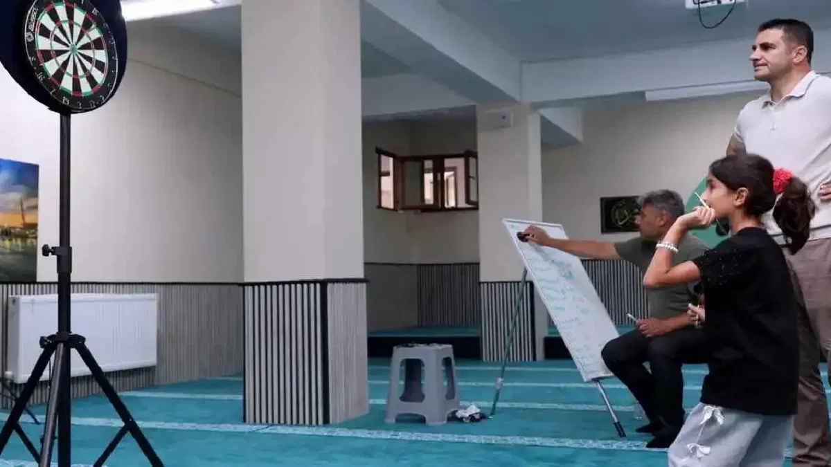 Konya Karatay'da Kur'an kurslarında dart turnuvası heyecanı