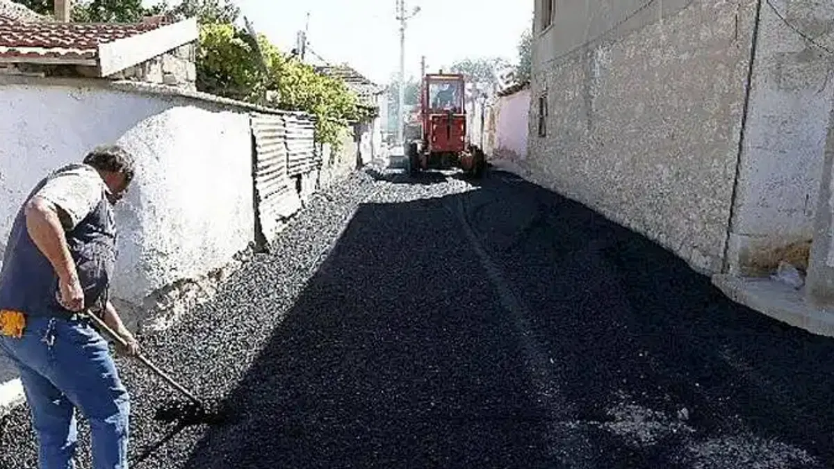 Asfalt Çalışmaları Siyahser Mahallesi'nde