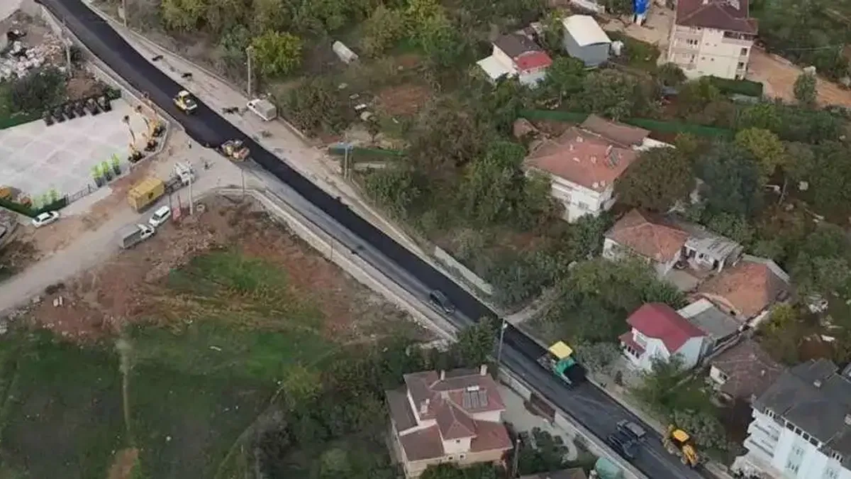 Kocaeli Gebze’de ulaşım için asfalt seferberliği