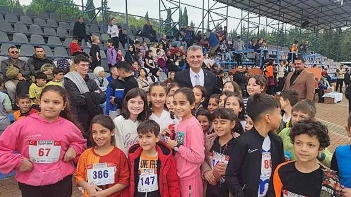 Gölcük'te Cumhuriyet Coşkusu Sporla Birleşti