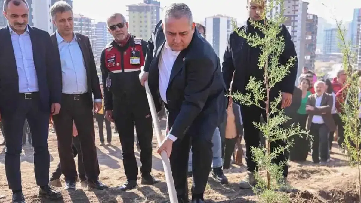 Ankara Keçiören’de fidanlar toprakla buluştu