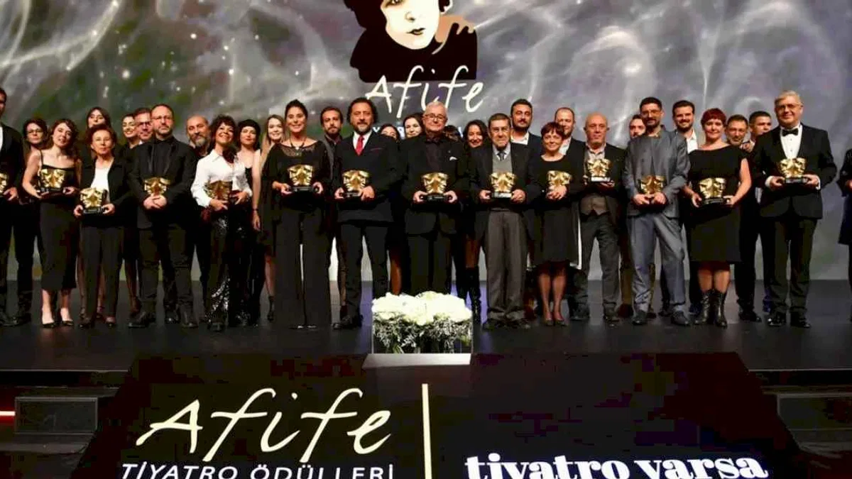 Kocaeli Şehir Tiyatrosu 27 yaşında