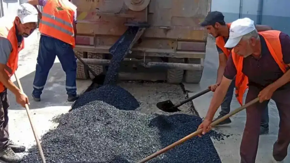 Bursa Osmangazi Belediyesi’nden yol seferberliği