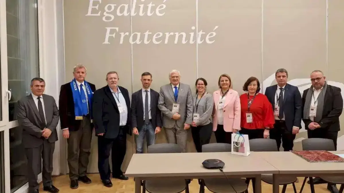 Kocaeli İzmit Sanat Akademisi Fransa’da ödül aldı