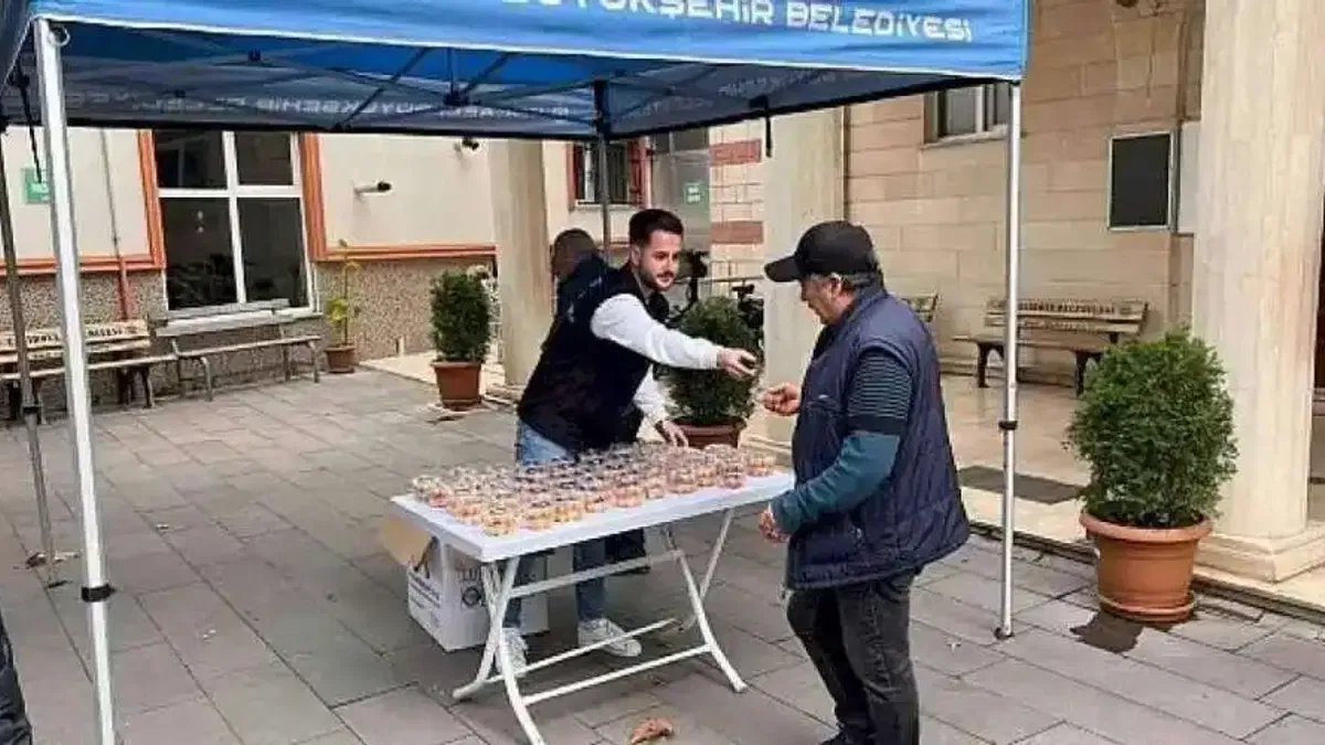 Kocaeli Büyükşehir, Atatürk anısına lokma dağıttı