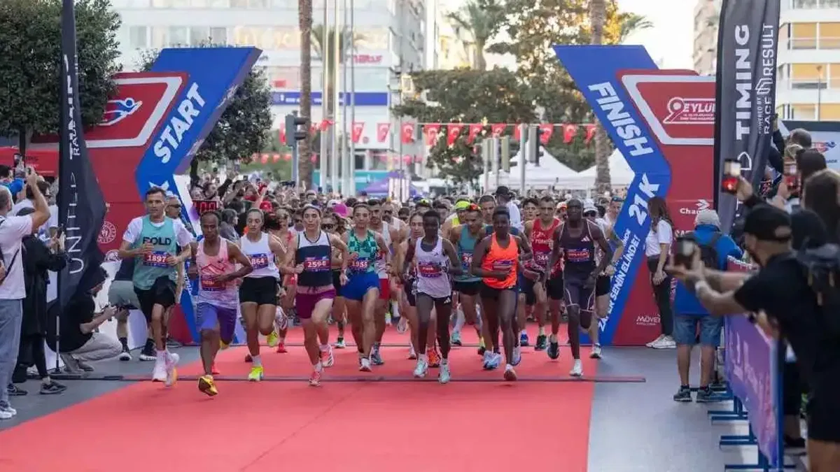 İzmir Yarı Maratonu için geri sayım başladı