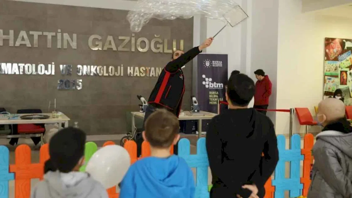 Bursa Büyükşehir’den tedavi gören çocuklara moral