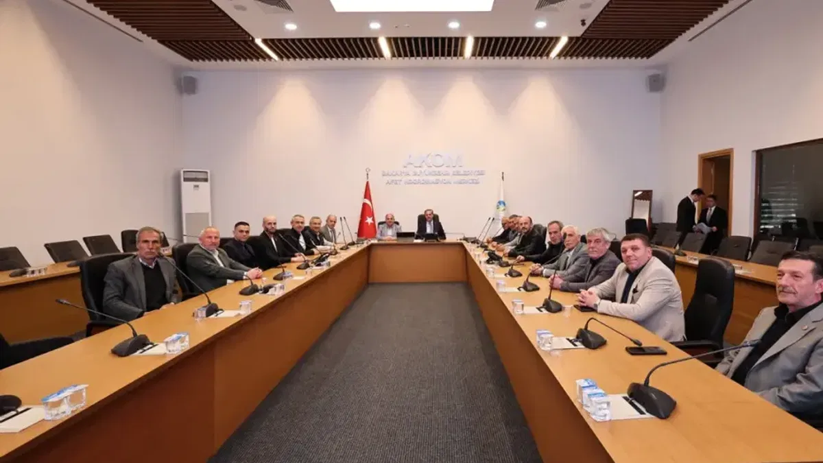Başkan Alemdar Serdivan muhtarlarını AKOM’da ağırladı