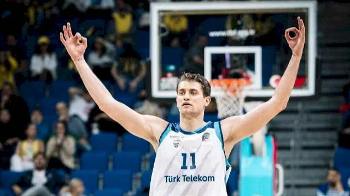 TOFAŞ Berk Demir ile anlaştı