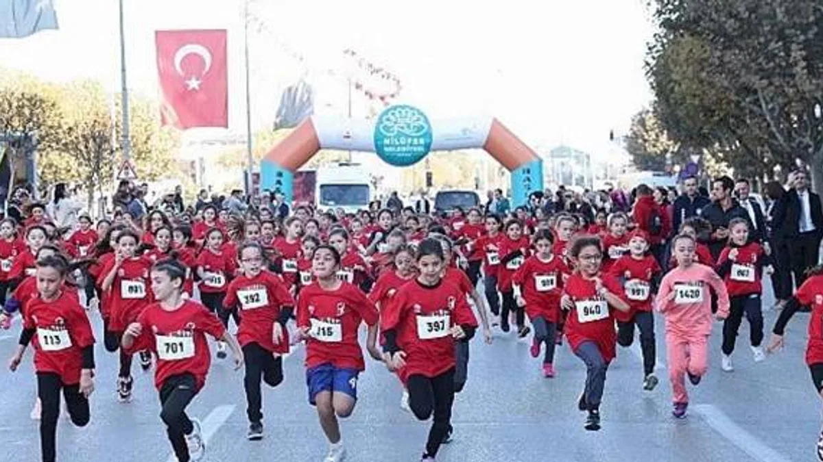 "Cumhuriyet Koşusu" ile bayram coşkusu başladı