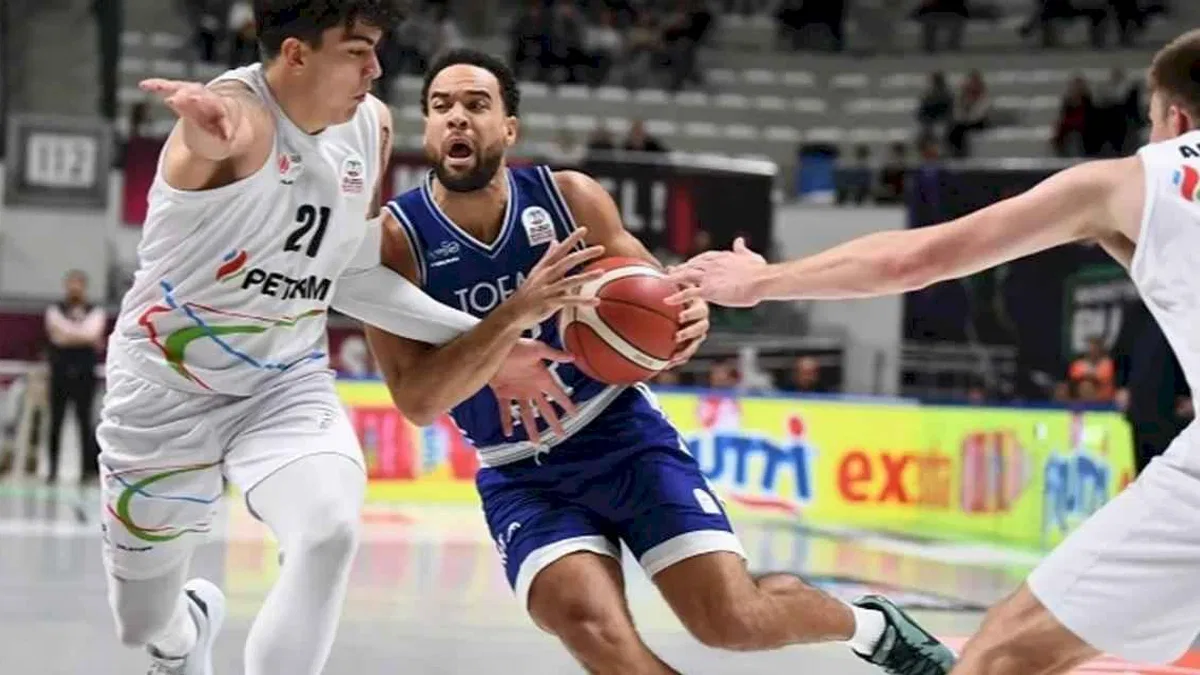 TOFAŞ üst üste 13. galibiyetini aldı
