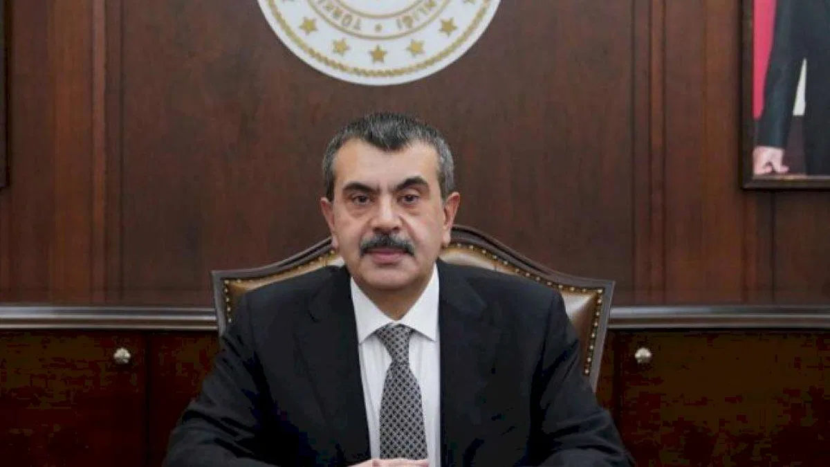 Eğitimde yarıyıl tatili başlıyor... Bakan Tekin'den tatil mesajı