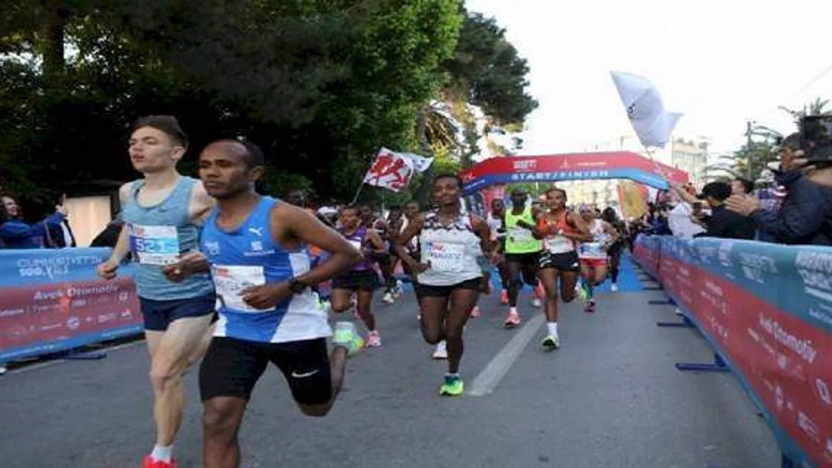 Maraton İzmir'de nefes kesen yarış