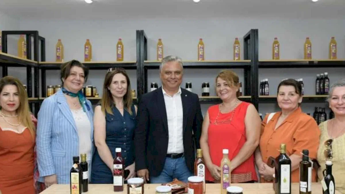 Muratpaşa'da kadın kooperatifleri kazandırmaya devam ediyor