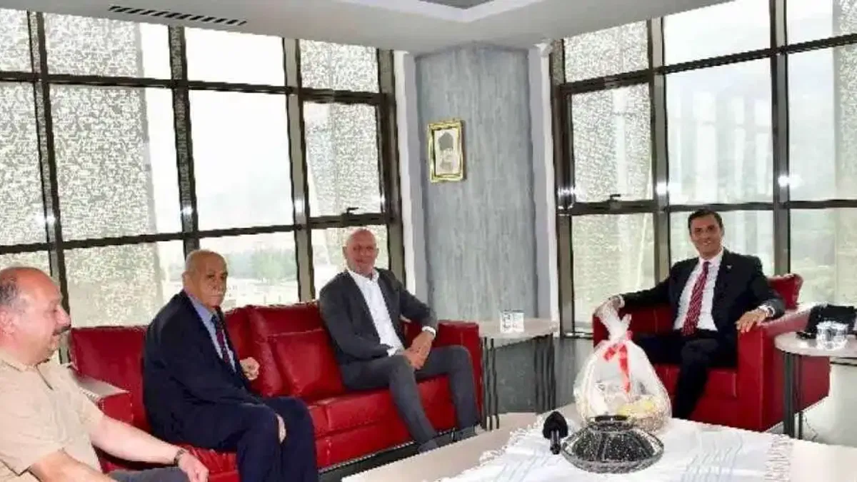 Mesir Derneği yönetiminden Başkan Zeyrek’e ziyaret