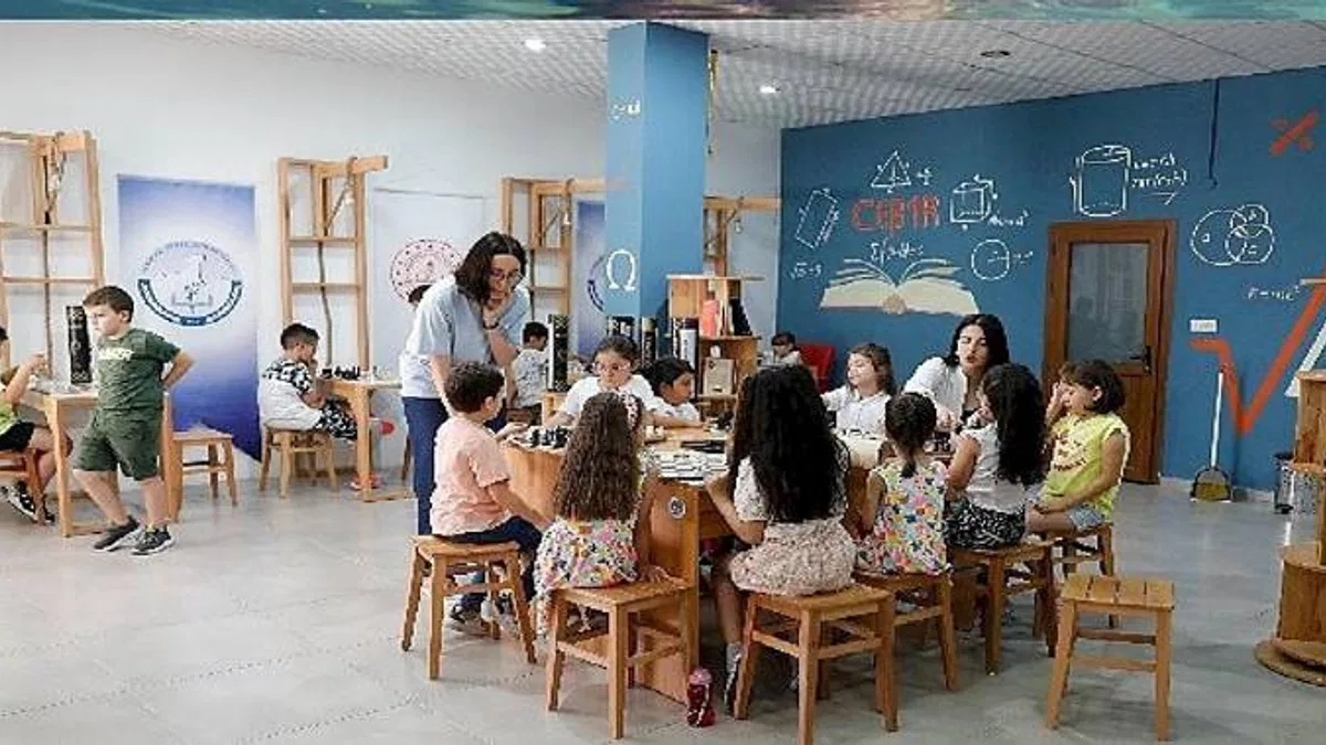 Gönüllü gençler ve Öğretmenler çocuklar için seferber oldu
