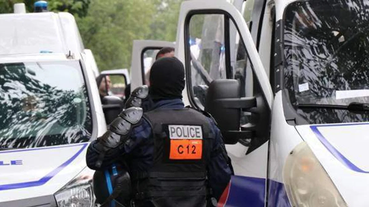 Paris'in banliyösünde 1 milyon dolarlık kuyumcu soygunu