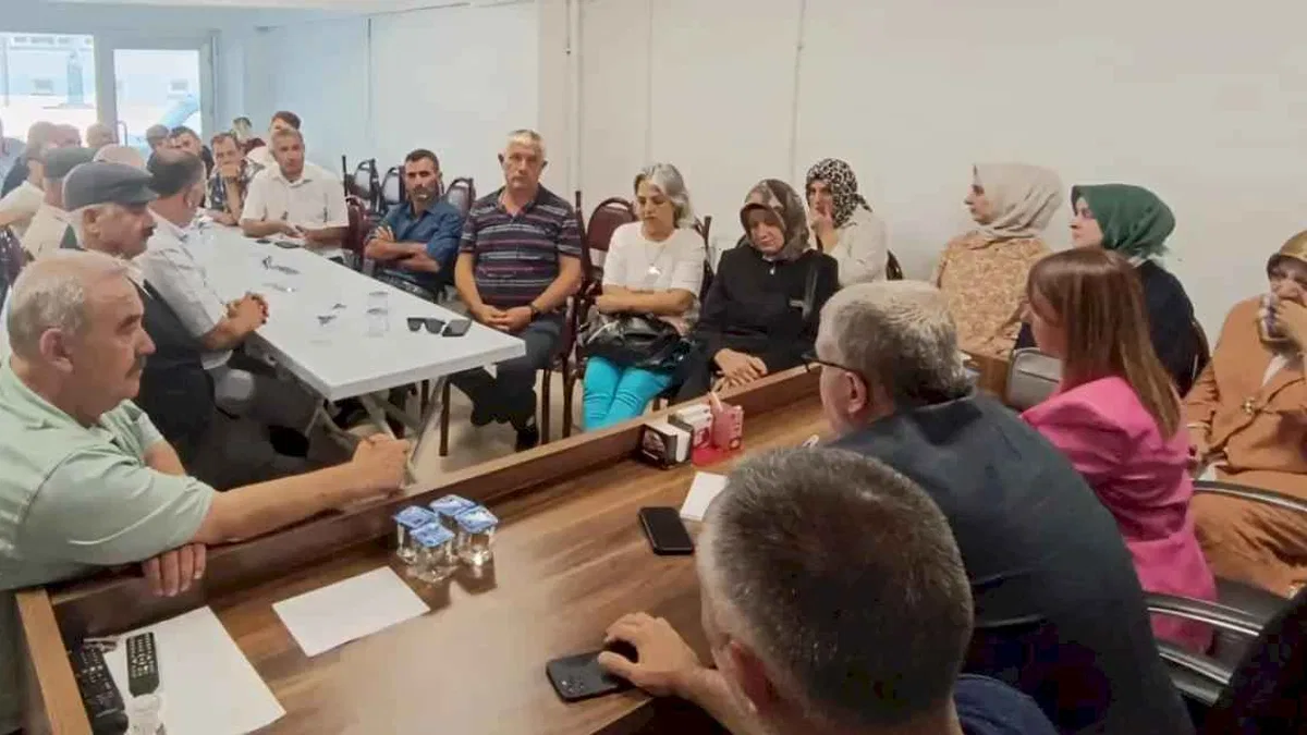 AK Parti Milletvekili Eldemir Pazaryeri’ni dinledi