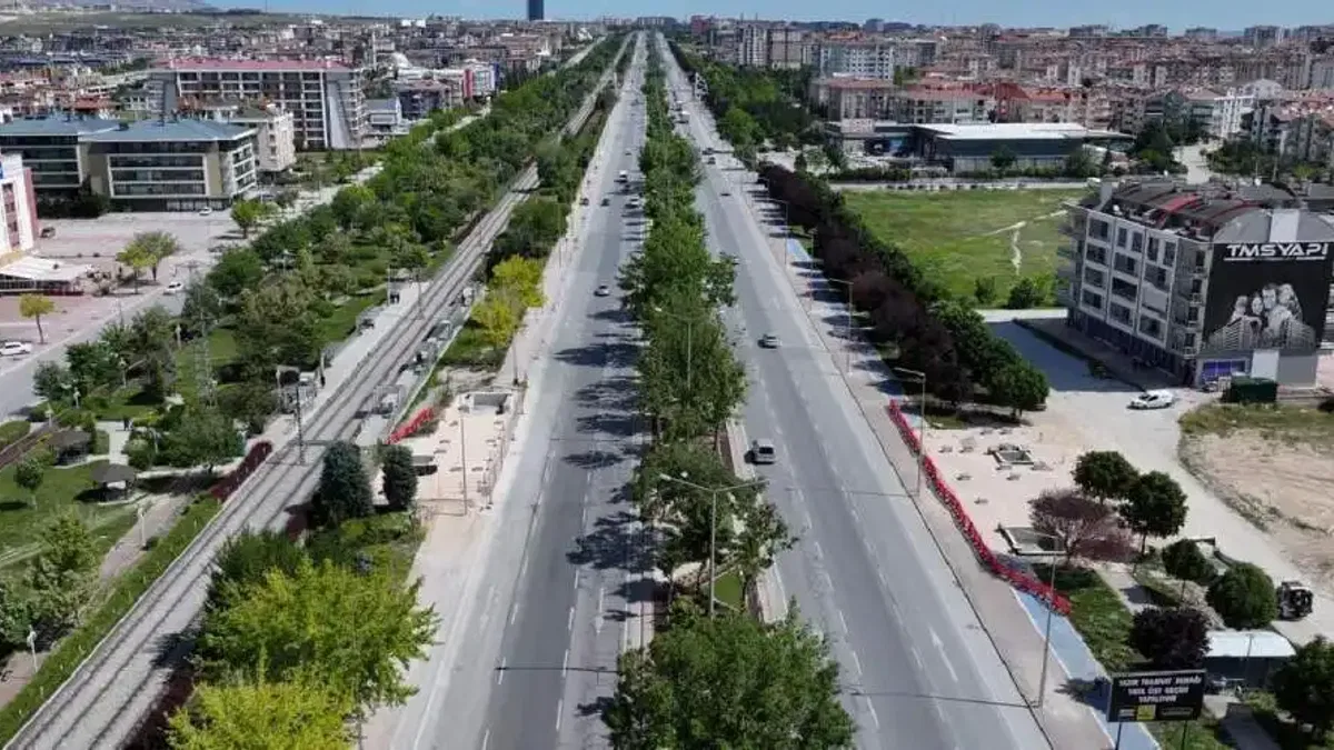 Konya’da yayalar ve bisikletliler için 2 yeni üst geçit