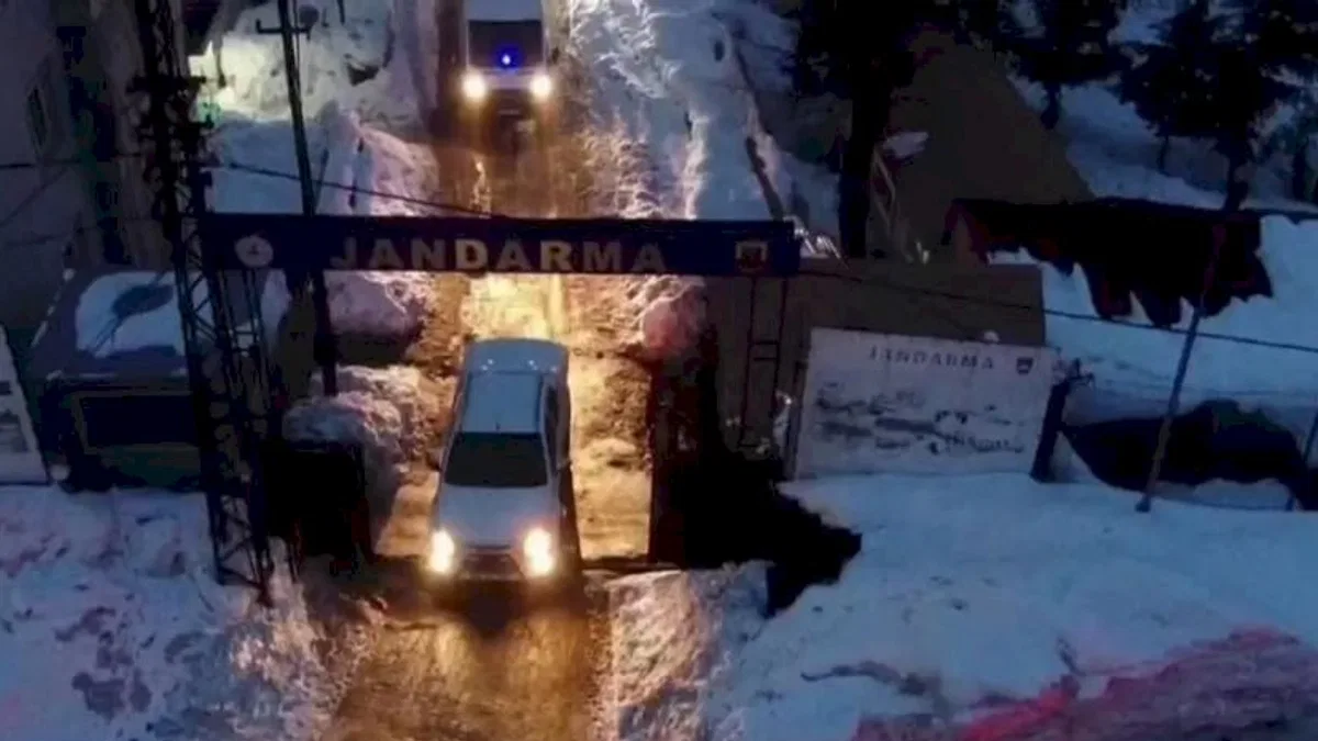 Tunceli’de uyuşturucu operasyonu! 15 gözaltı