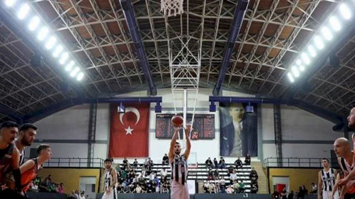 Sakarya potada ikinci yarıya galibiyetle başladı