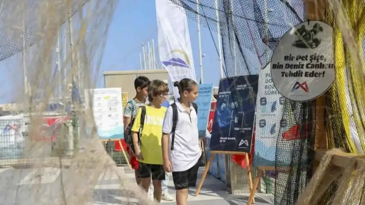 Mersin'de denizden çıkan çöpler farkındalığa dönüştü