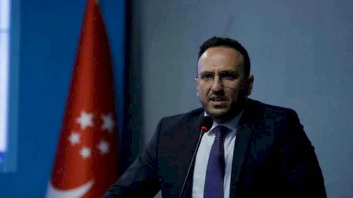 "İsrail'in üslerimizi ve hava sahamızı kullanmasına izin verilmemeli"