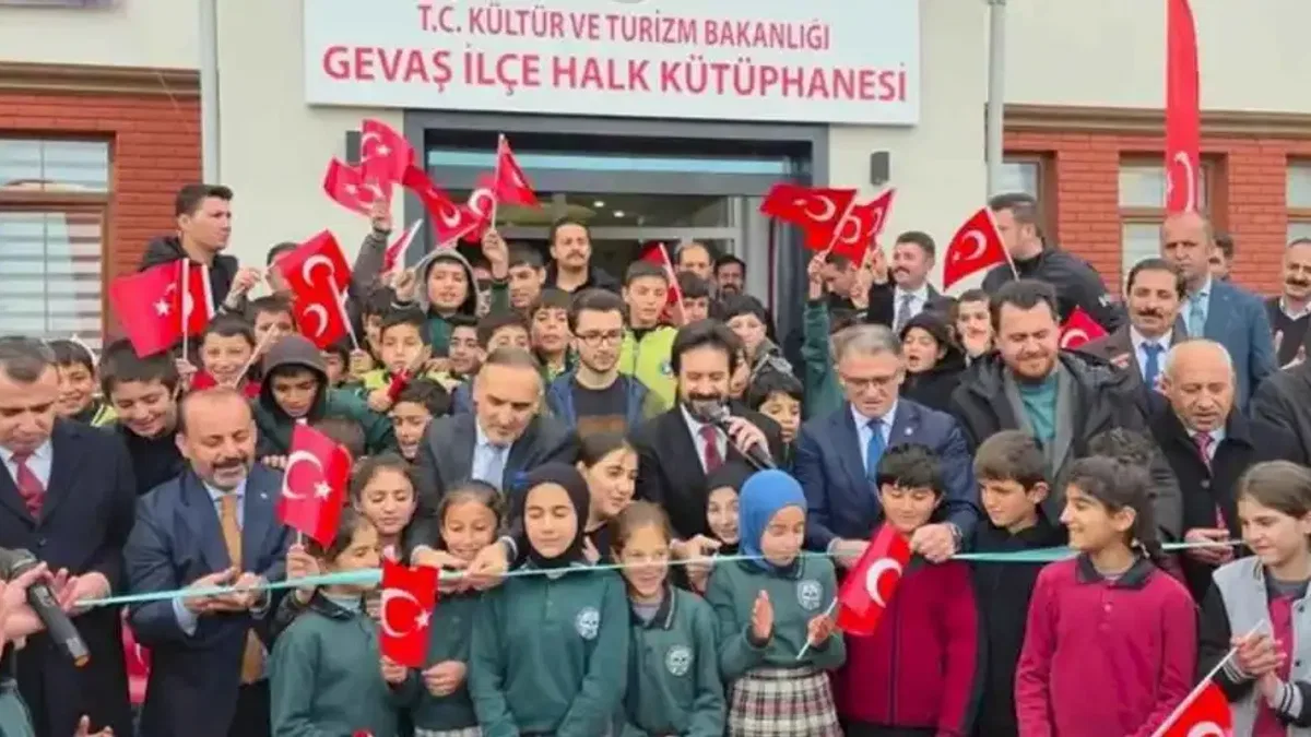 Van’da 10 yeni kütüphane hizmete açıldı