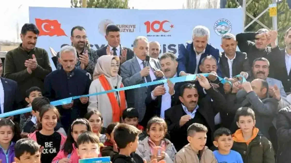 “Hizmet sınırı olmayan başkanımızla gurur duyuyoruz”