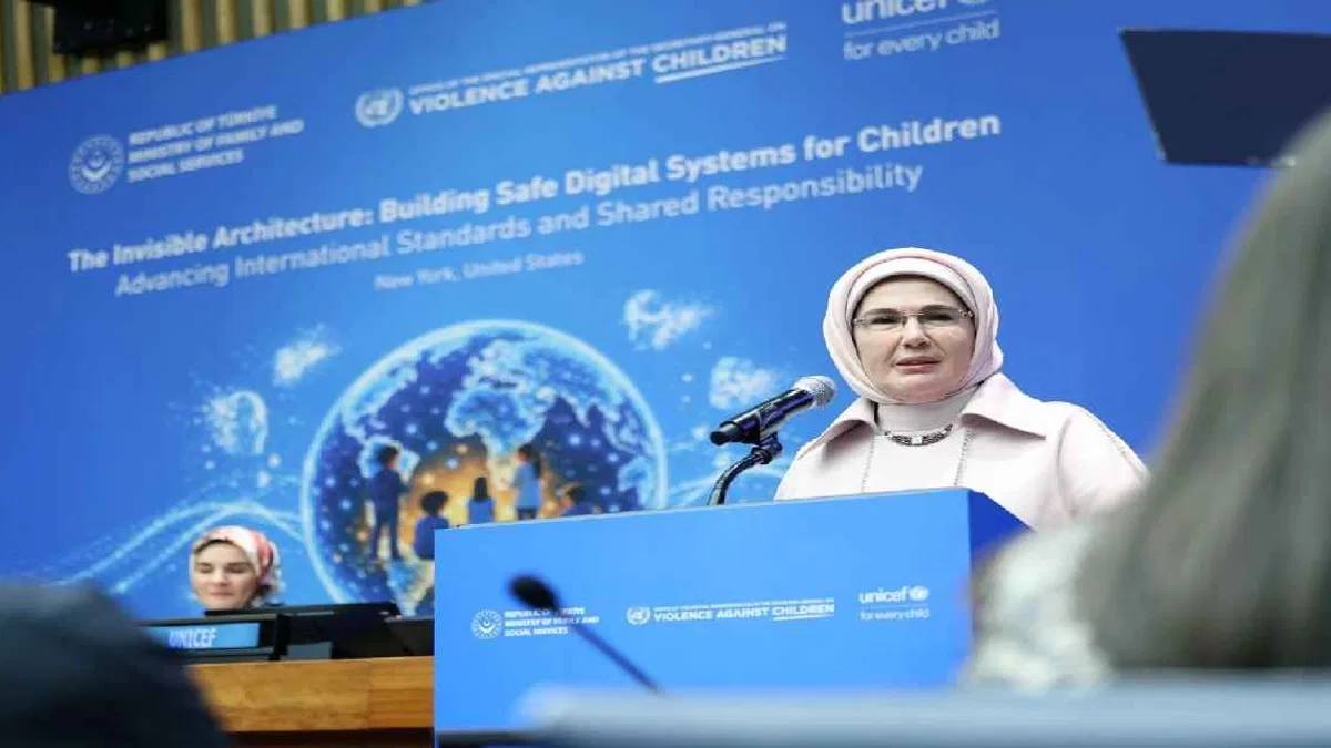 Emine Erdoğan: Çocukların dijital güvenliği için küresel iş birliği şart