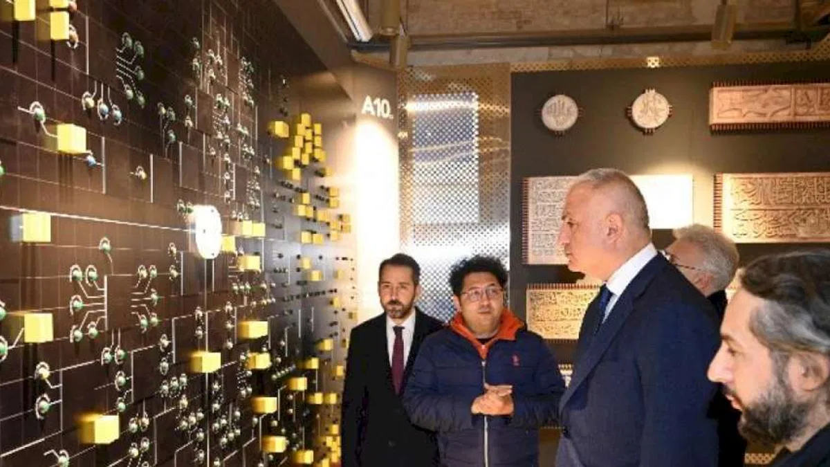 Depo No:4'e Bakan Ersoy'dan yakın mercek