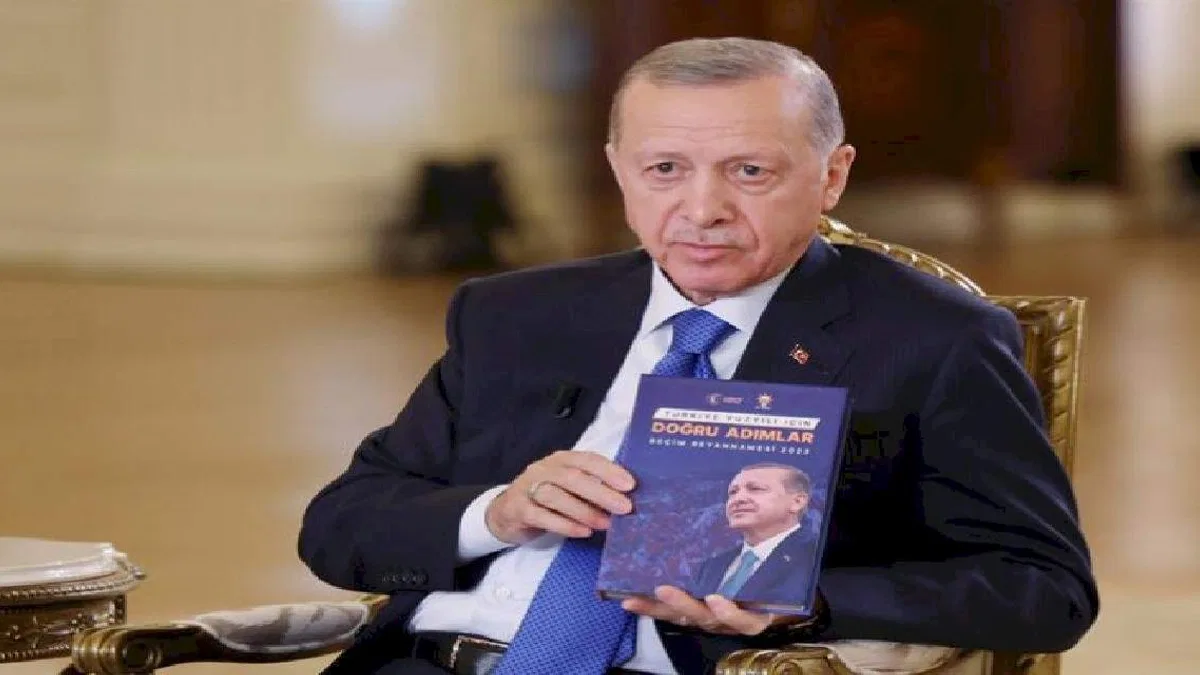 Cumhurbaşkanı Erdoğan'dan aday listeleri yorumu: Çok az da olsa hatalarımız bazı illerde olmadı değil!
