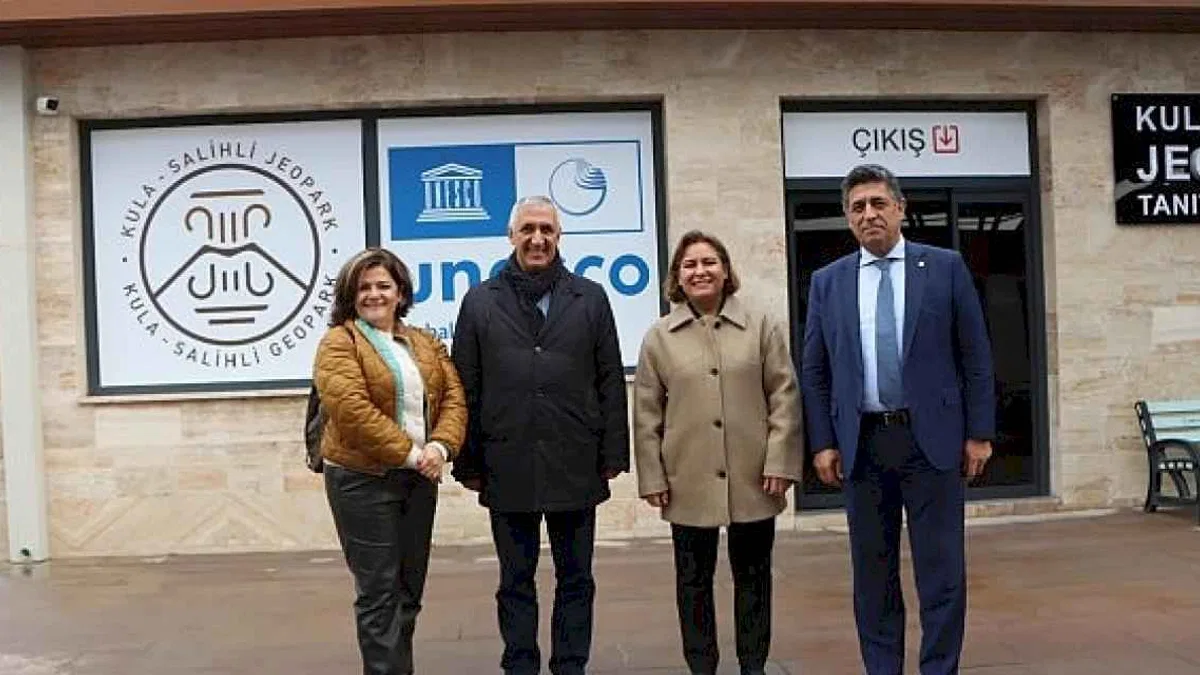 Büyükşehir'den Kula'ya Yatırım Ziyareti