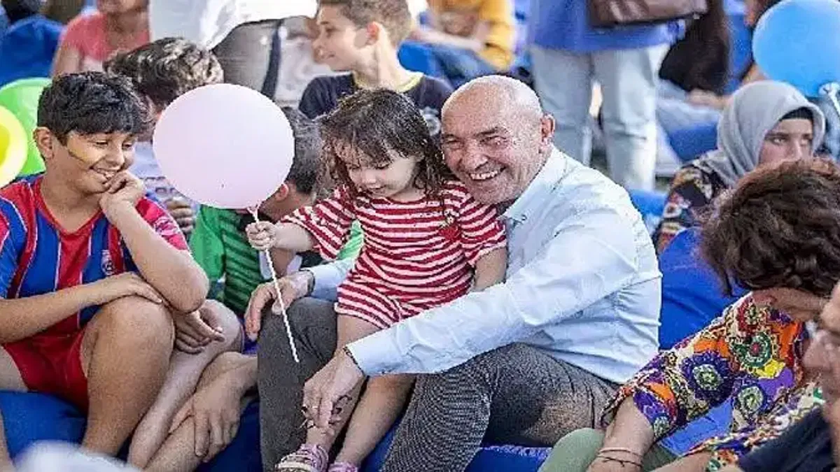 Haydi çocuklar başvurun, İzmir'i birlikte yönetelim