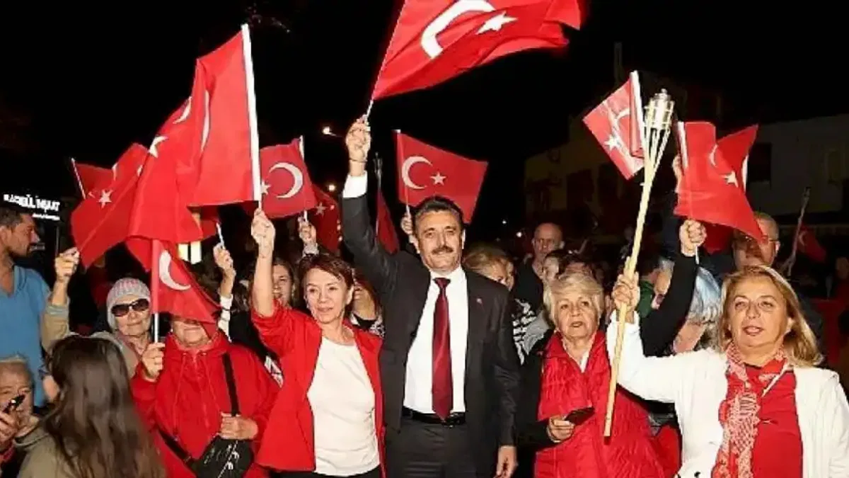 Cumhuriyetin 101. Yılı Dikili ve Çandarlı'da coşkuyla kutlandı