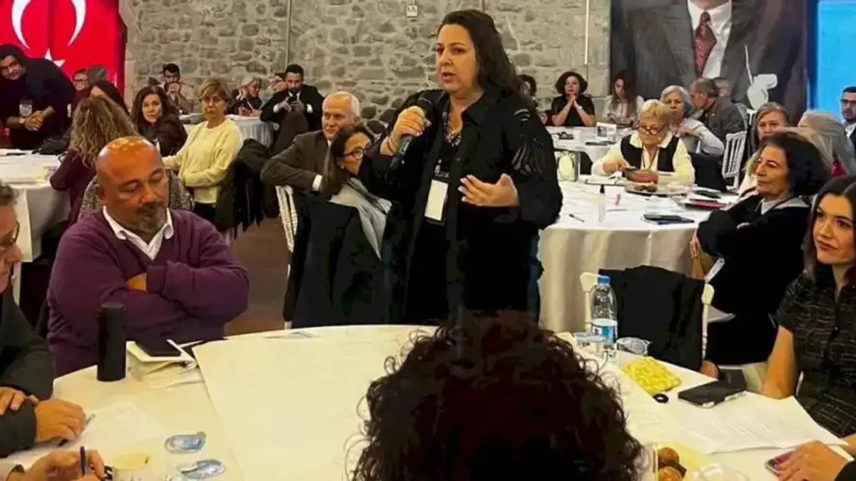 İzmir’den “Nitelikli ve Çağdaş Eğitim Çalıştayı”