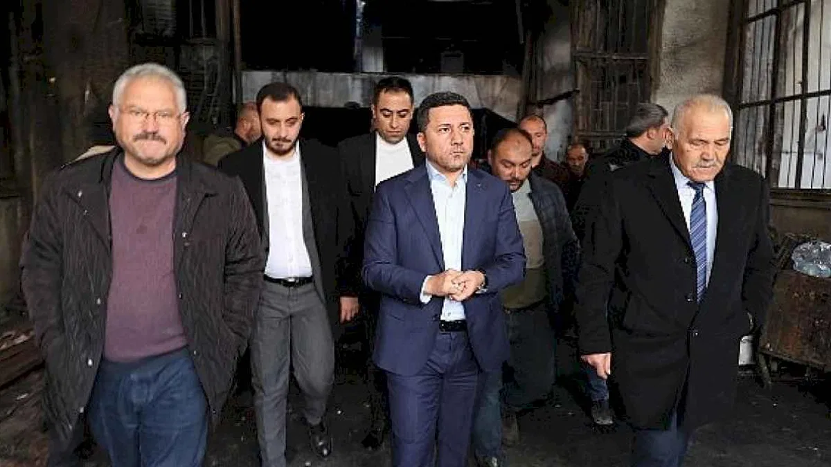 Başkan Arı'dan işyeri yanan esnafa 'geçmiş olsun' ziyareti